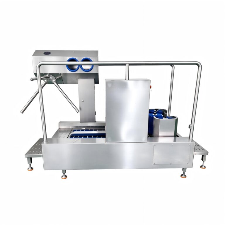 Automatic boot washing machine for food processing plants and slaughterhouses